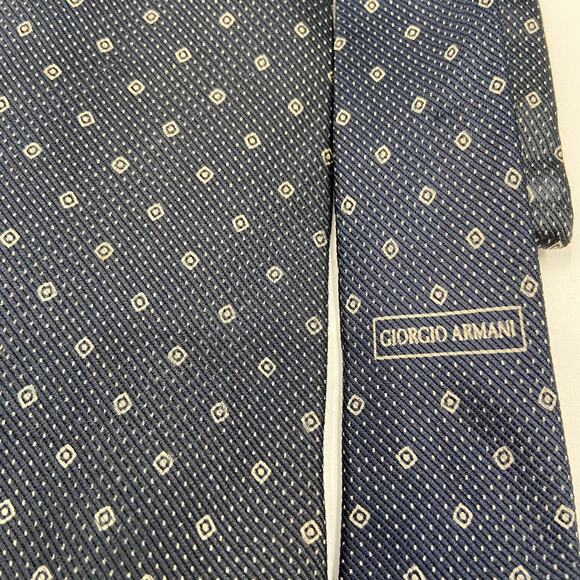 Giorgio Armani Cravatte Pointed Tie - Picture 5 of 6